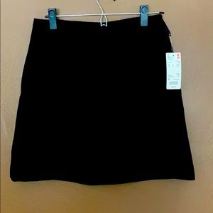 Uniqlo NWT high waisted mini skirt